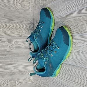 Columbia Omni-Grip Waterproof Hiking Trail Sneakers